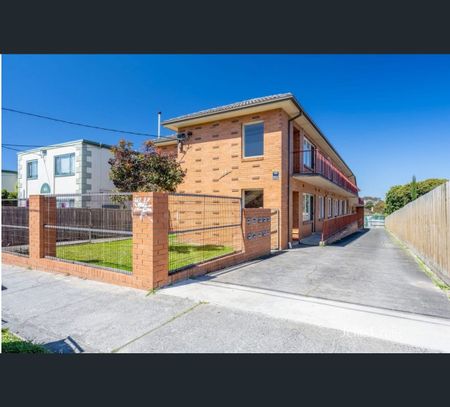 6/44 Dundas Street, Thornbury, Vic 3071 - Photo 2