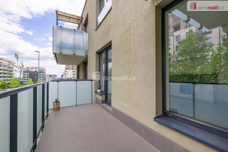 Pronájem bytu 2+kk 57 m², Svitákova 2818, Praha - Photo 4
