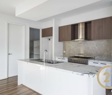 Live in Style - Photo 2