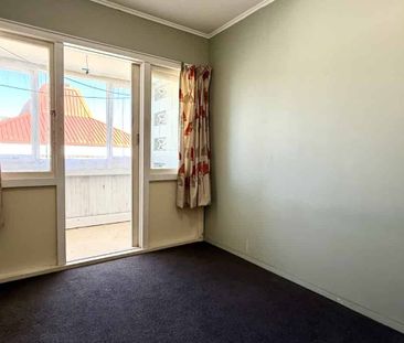 Two Bedroom Townhouse in Elderslea - Photo 1