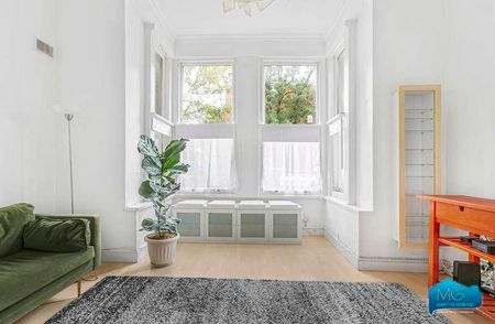 Woodside Park Road, North Finchley, London, N12 - Photo 3