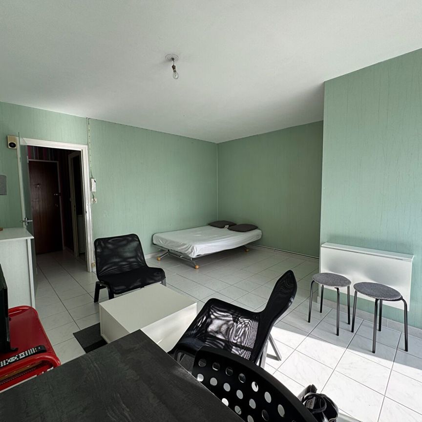 "LE VISIONNAIRE" - Location Appartement chambray les tours : 28.61 m2 - Photo 1