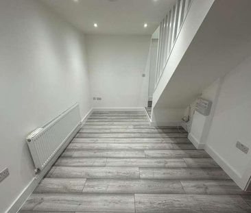 Uxbridge, London, UB8 - Photo 5