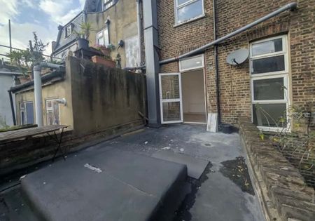 1 Bed Flat, Camden Road, NW1 - Photo 5