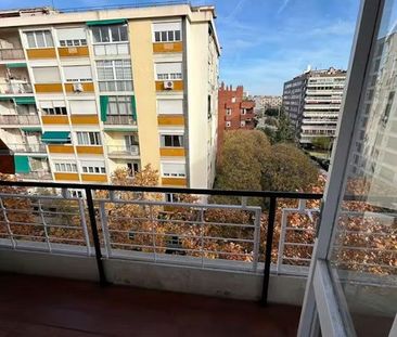 Carrer de Benet Mateu, Barcelona, Catalonia 08034 - Photo 4