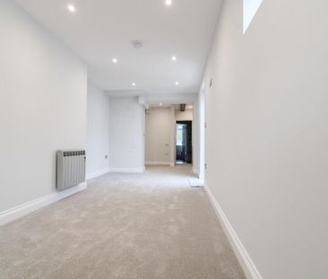 4 bedroom detached house to rent - Photo 4