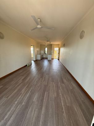 Coastal Living Meets Convenience - Photo 1