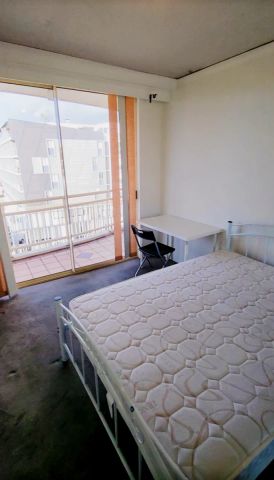 2 bed 2 bath - Photo 2