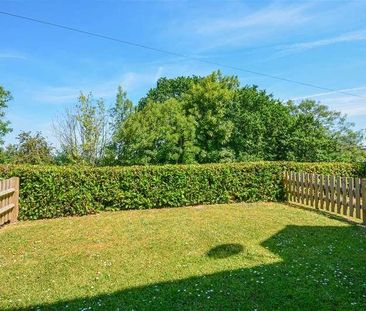 Shirlea View, Battle, TN33 - Photo 5