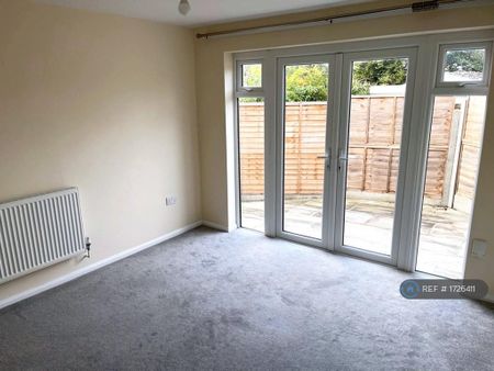 1 bedroom semi-detached house to rent - Photo 3