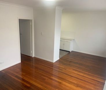 Blissful Comfort and Convenience in Newmarket - Photo 3