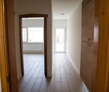 Compleet gerenoveerd gelijkvloers appartement met 2 slaapkamers te Geel! - Foto 2