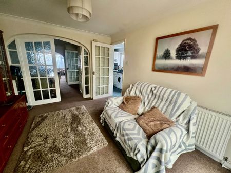 Bursledon Close, Felpham - Photo 2