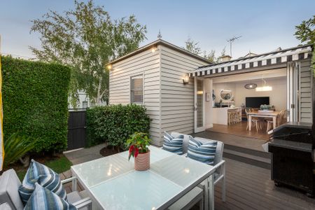 134 Wellington Street, Kew VIC 3101 - House For Rent | Domain - Photo 2