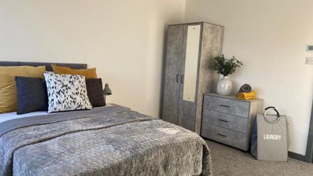 1 bedroom in a house share to rent - Photo 4