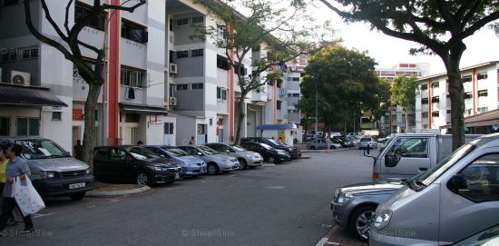 Blk 152 Bukit Batok Street 11 (Bukit Batok), HDB 3 Rooms - For Rent - Photo 2