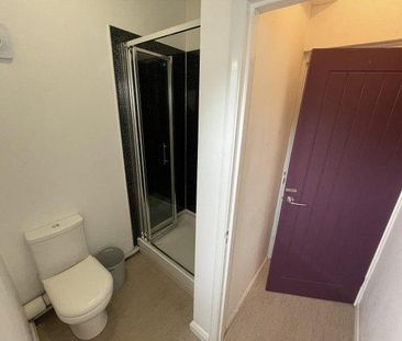 2 bedroom flat to rent - Photo 6