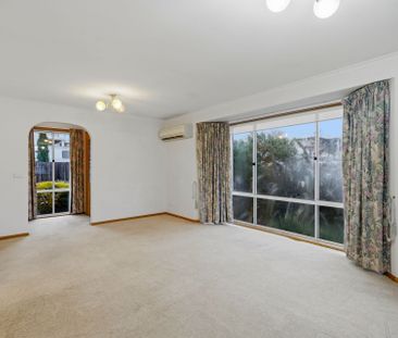Comfort, Convenience and Lifestyle in the Heart of Lindisfarne - Photo 1