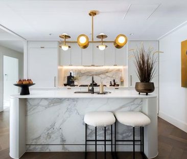 Luxury Harbourview Dual Level Boutique Penthouse | Fully Furnished - Photo 5