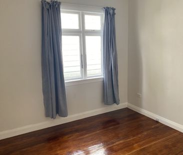 3 Bedroom home with sunroom in Boulcott - Photo 3