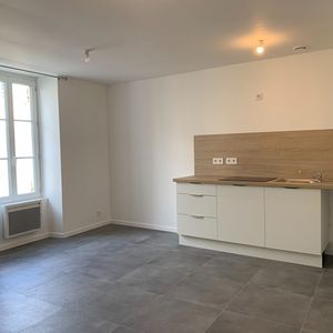 Location Appartement 3 pièces 46m² - Photo 2