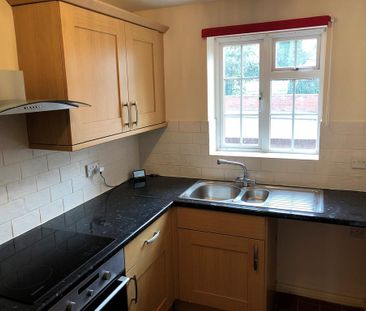 2 bedroom terraced house to rent - Photo 6