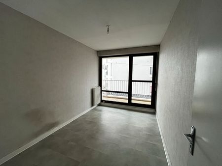 Location Appartement 3 pièces 65m² RENNES 35000 - Photo 4