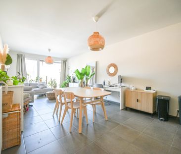 Lichtrijk appartement te huur nabij centrum Harelbeke - Photo 2