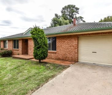 42 James Sheahan Drive, Orange. - Photo 1