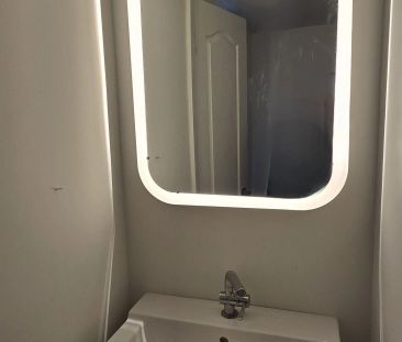 383 Fernleigh Circle N #Bsmt - Photo 6