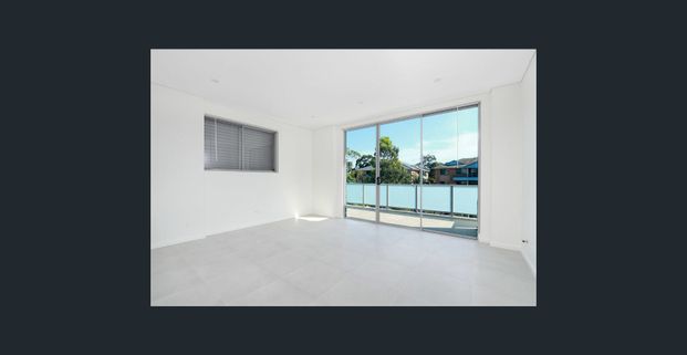 Luxury living - " Phillip and Yvonne Place" - Photo 1