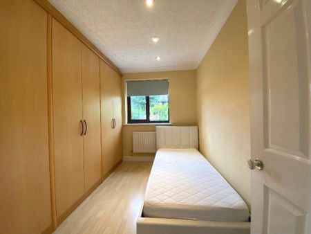 5 bedroom detached house to rent - Photo 5