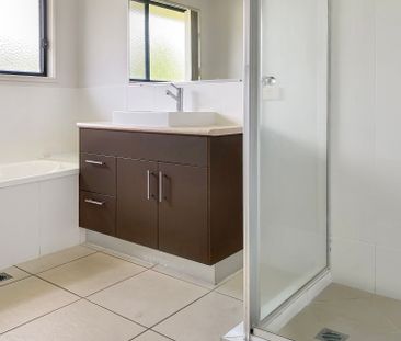 13 Colyton Street, - Photo 5