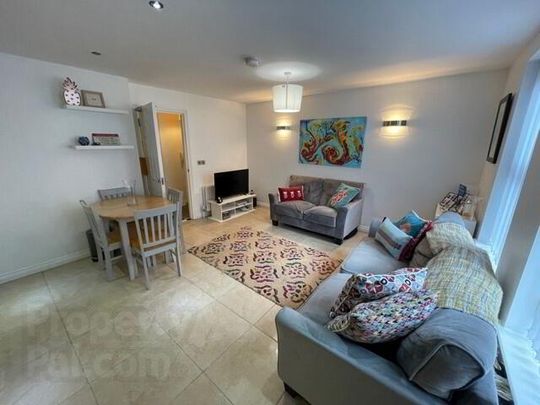 Apt 1-2a Eglantine Gardens, BT96EZ, Belfast - Photo 1