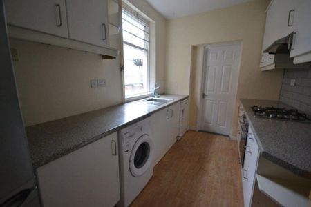 3 bedroom terraced house to rent - Photo 5