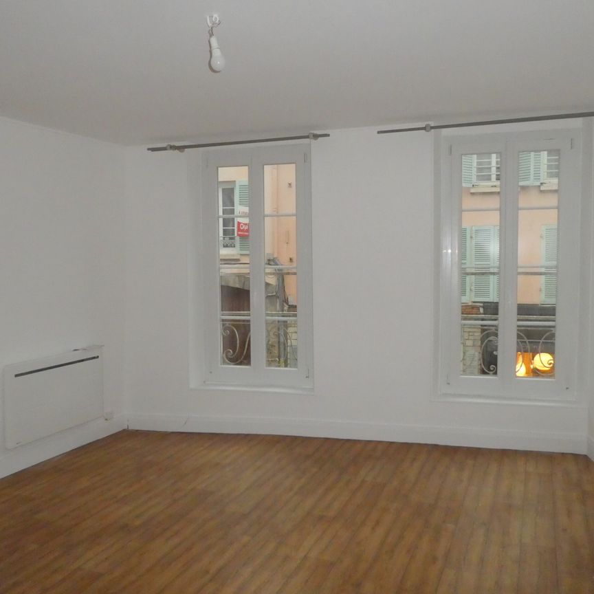 Location Appartement 2 pièces 37m² FONTAINEBLEAU 77300 - Photo 1