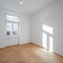 AUHOFSTRAßE - VILLA AUHOF - stilvolle Wohnung in erstklassiger Lage - Photo 3
