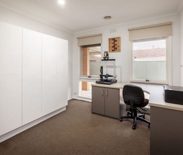 13 Fern Avenue, Wodonga VIC 3690 - House For Rent | Domain - Photo 2