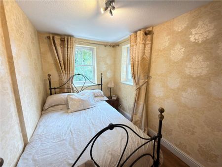4 bed End Terrace House for rent - Photo 5