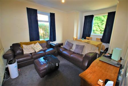 255b Upperthorpe - Photo 2