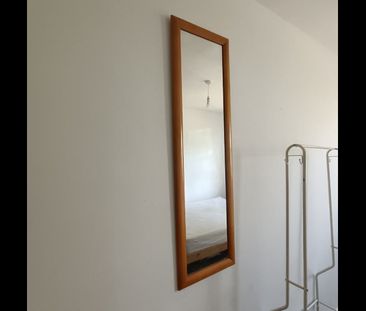 Room in a Shared House, Burgos Grove, SE10 - Photo 6