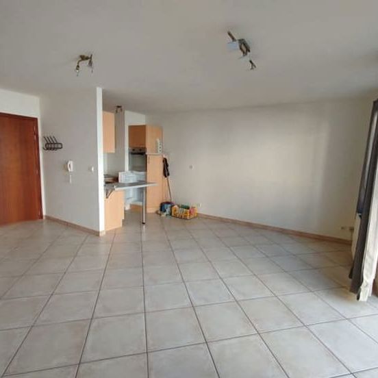 Appartement te huur - Photo 1