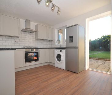 2 bedroom semi-detached house to rent - Photo 2