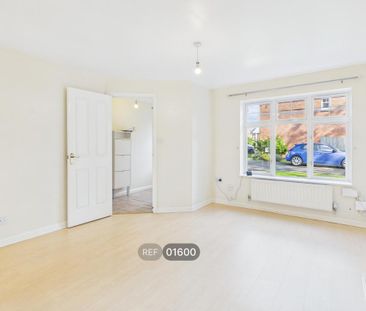 3 bedroom semi-detached house to rent - Photo 4