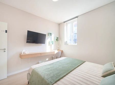 Largo Vitorino Damásio, Lisbon, Lisbon 1200-872 - Photo 2