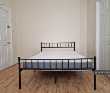 1 bedroom in a house share to rent - Photo 6