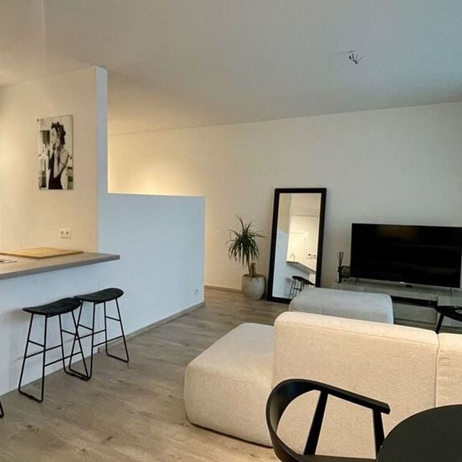 Appartement te huur in Antwerpen voor € 850 met 1 slaapkamer - Foto 1