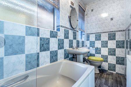 2 bedroom maisonette to rent - Photo 2