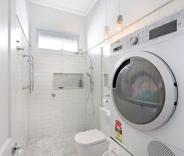 Charming weatherboard home with space and comfort in Preston - Photo 2