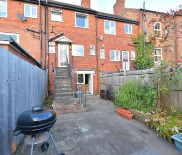 2 bedroom terraced house to rent - Photo 4